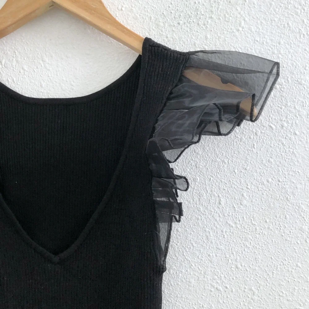 ANTHROPOLOGIE Ruffled Sweater Tank Size XS - Picture 6 of 11